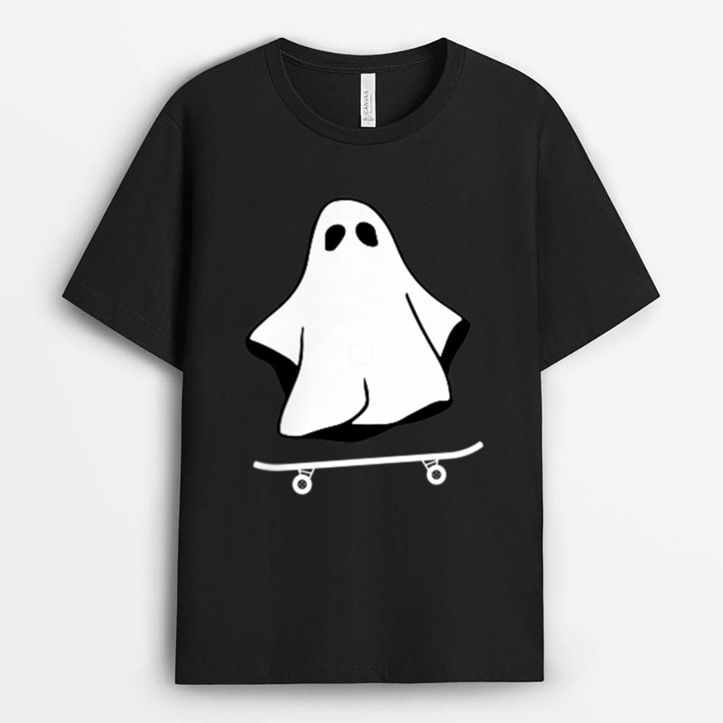 Ghost Skateboard Halloween Costume Funny Skateboard Ghost T-Shirt