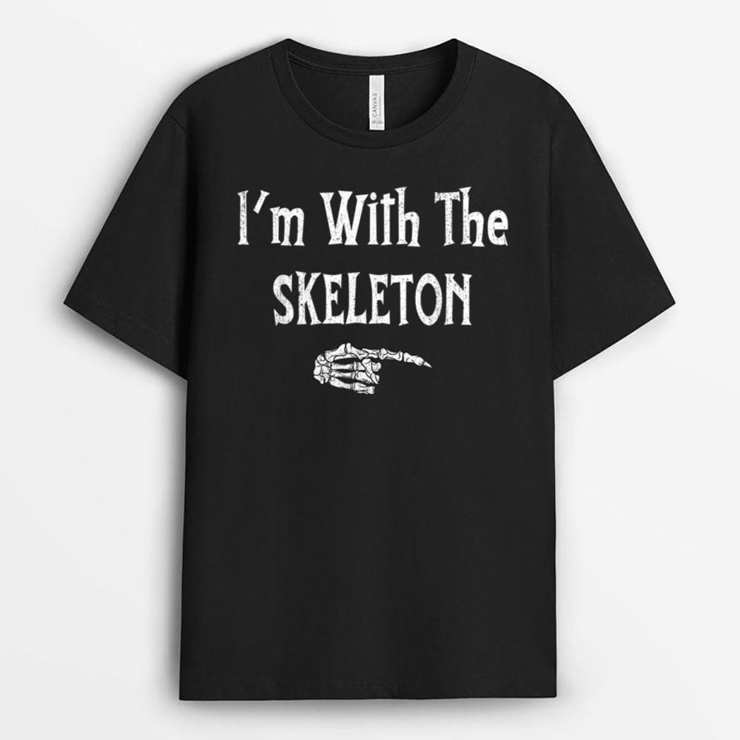 Halloween I'm With Skeleton Halloween Costume Couples T-Shirt