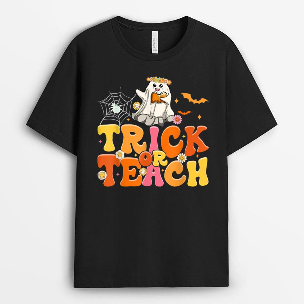 Halloween Retro Vintage Groovy Trick Or Teach Teacher Women T-Shirt